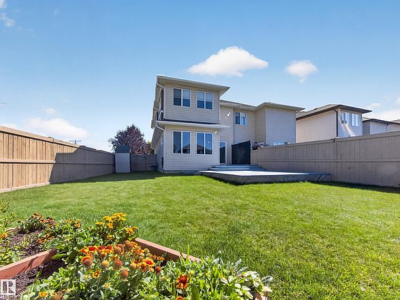 3rd image of 1755 Hammond Cres NW