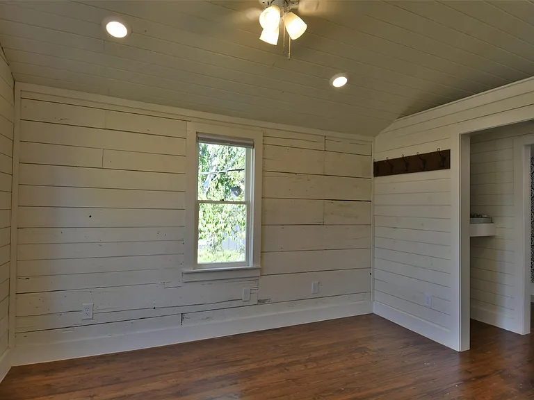 4875 Main St #TINY — Photo 20