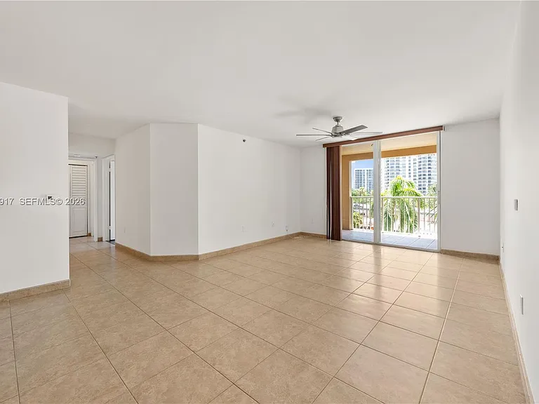 19501 E Country Club Dr #9508 — Photo 9