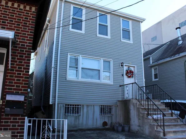 6904 Jackson St, West New York, NJ 07093