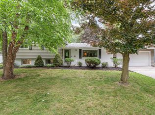 190 Westview Dr, Alma, MI 48801