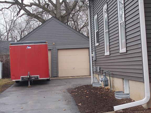 3rd image of 414 N Green St