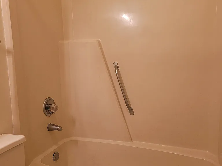 1208 Huntsman Ct — Photo 13
