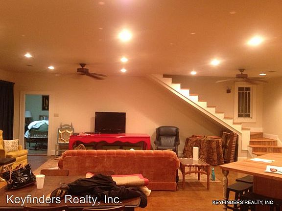 4th image of 352 Whitehead Blvd
