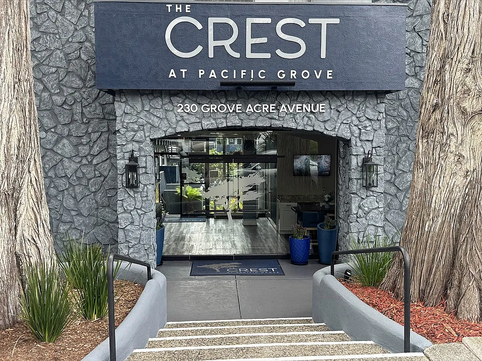The Crest at Pacific Grove