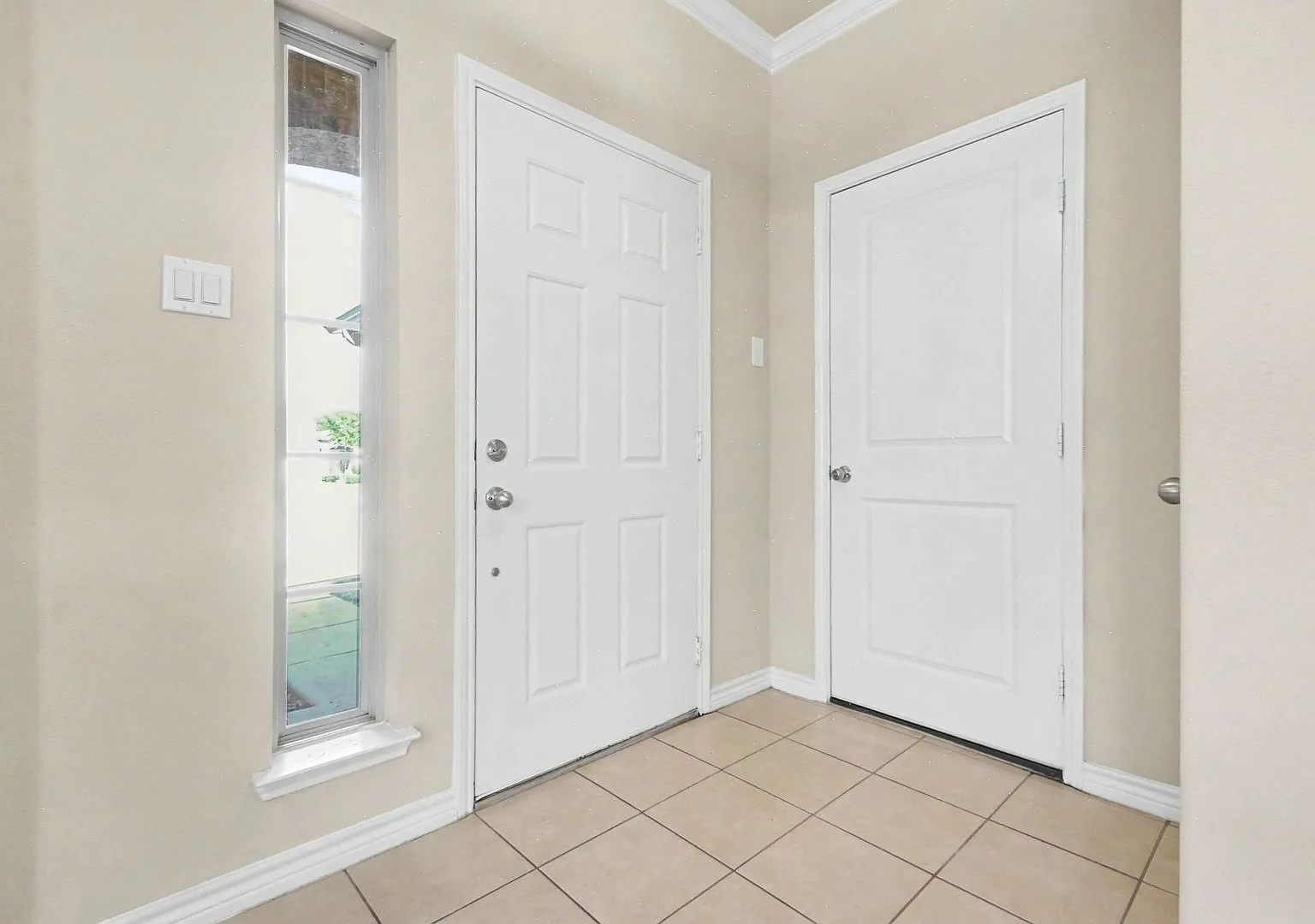 Welcome to 1412 Villa Paloma Blvd, Little Elm, TX 75068! This beautifully maintained 4-bedroom, 2... — Photo 4