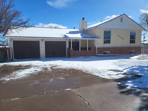 2nd image of 1407 Red Rock Dr