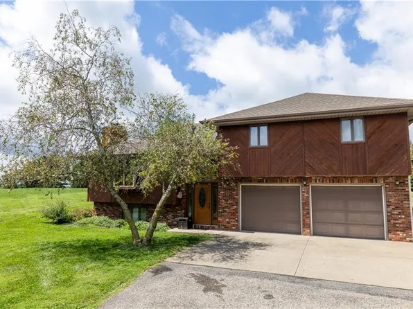 6 SE Delaney Dr, Saint Joseph, MO 64507