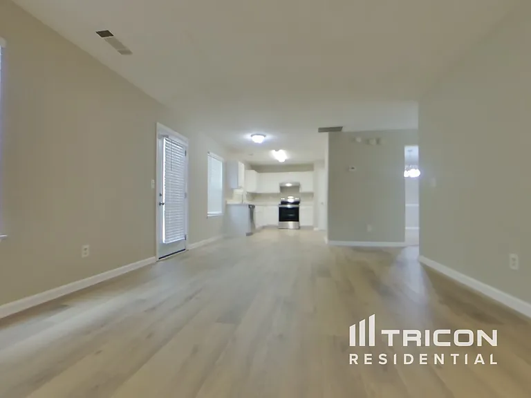 2640 Thunder Basin Way — Photo 4
