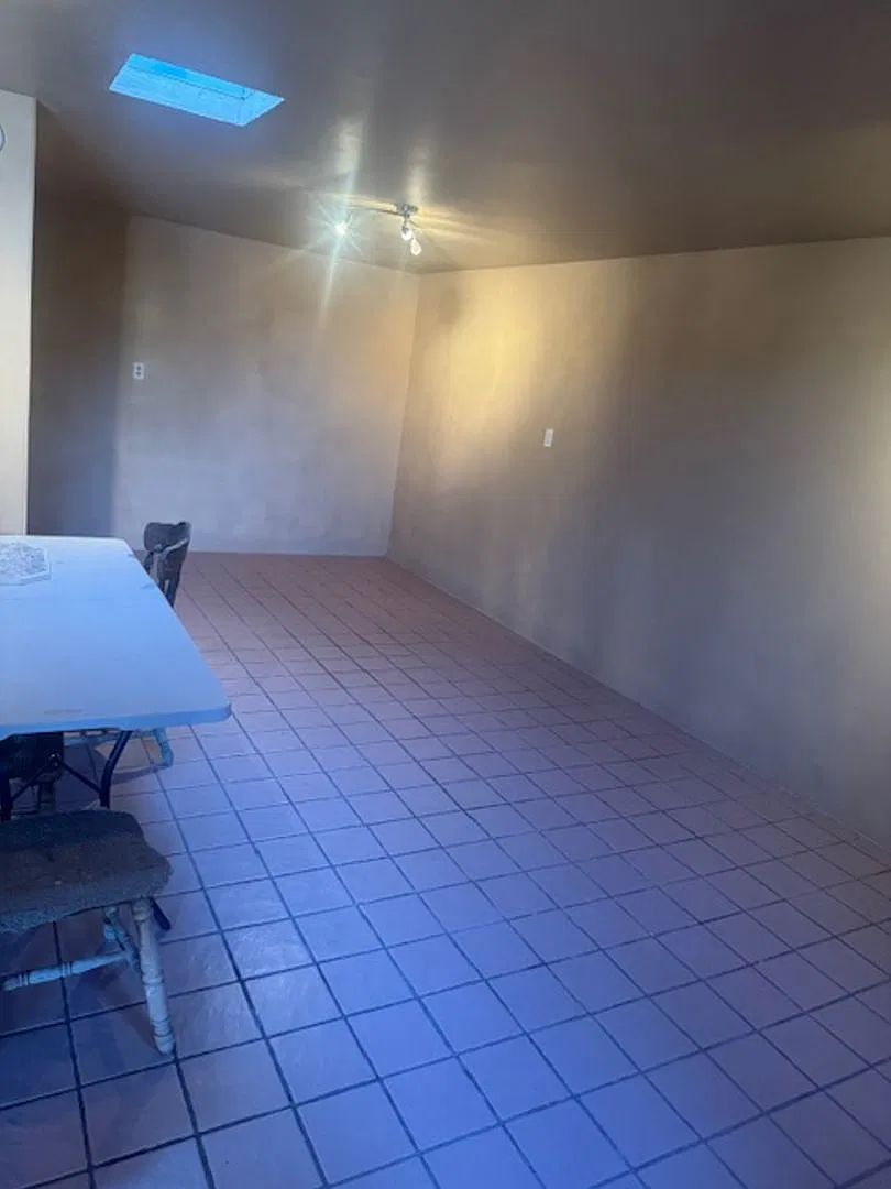 Studio Aparment Available — Photo 4