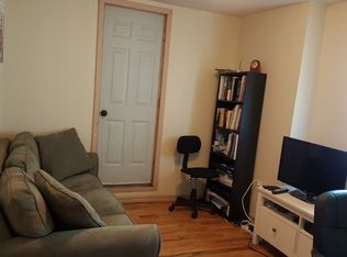 831 Tasker St, Philadelphia, PA 19148