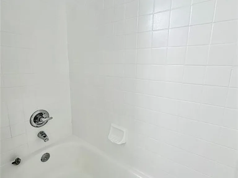 6804 N Capital Of Texas Hwy #424 — Photo 14