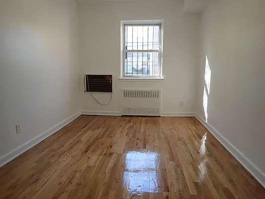 Rented by Hakeem Shahid, LREB | media 15