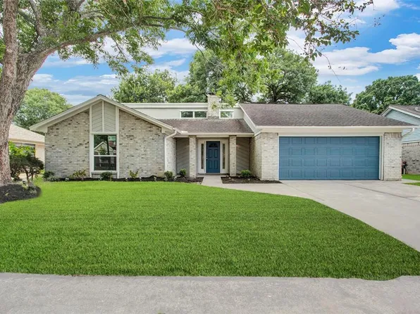 5225 Glenvalley Drive, La Porte, TX 77571