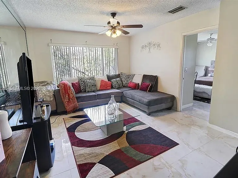3246 NW 102nd Ter #308-F — Photo 3