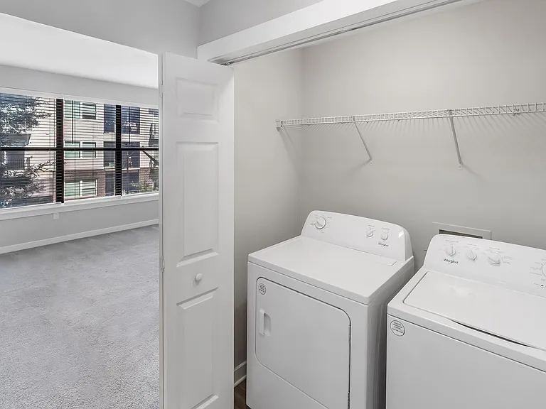 West Inman Lofts — Photo 31