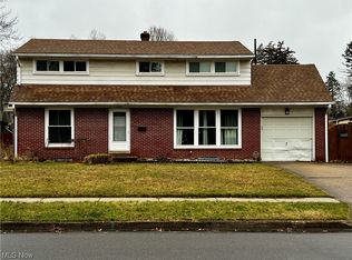 3355 Pendleton St, Cuyahoga Falls, OH 44221