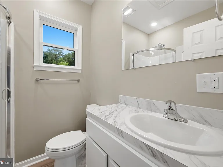222 S Kent St — Photo 11