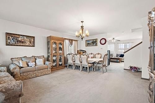 3rd image of 3817 Thoroughbred Ln