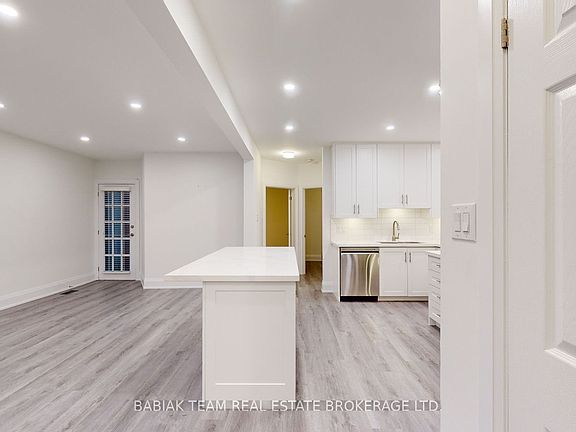 2nd image of 19 Grassmere Rd