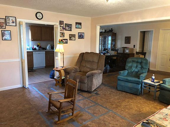 4th image of 4920 Cooke Ave