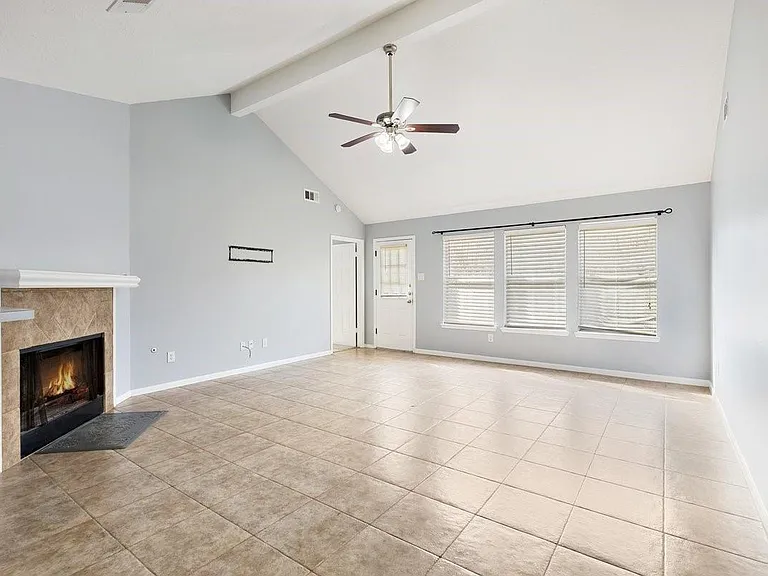 2922 Abbey Field Dr — Photo 9