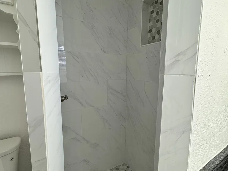 140 Towne West Dr — Photo 21
