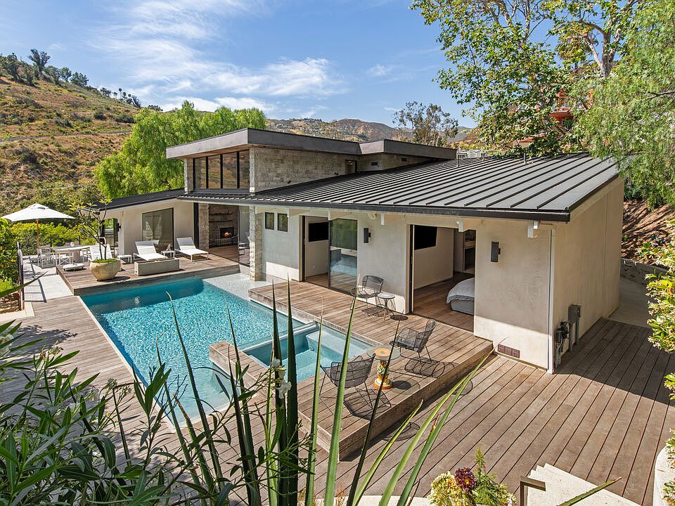1st image of 3764 Las Flores Canyon Rd
