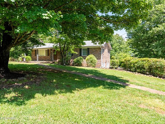 2nd image of 3408 Maryville Pike