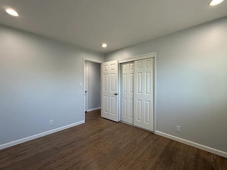 5376 Selma Ave — Photo 11