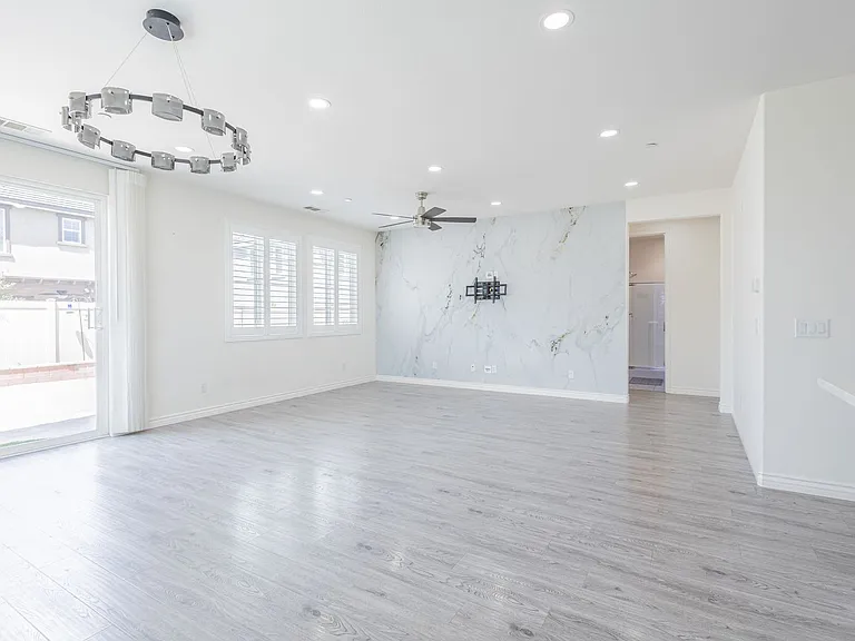16220 Retreat Ct — Photo 55