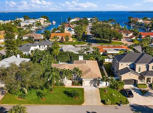 1105 3rd Ave S, Tierra Verde, FL 33715