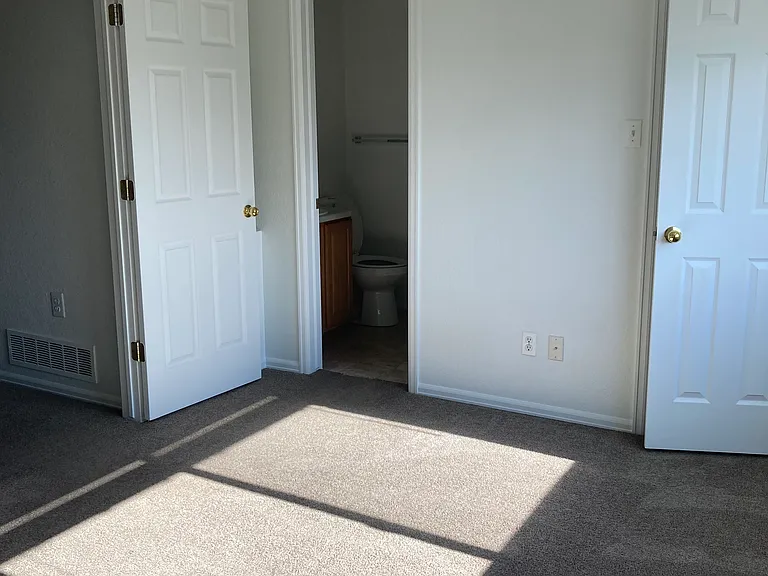 6132 Lincoln St — Photo 11