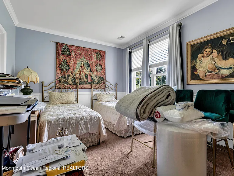 536 Saint Andrews Pl — Photo 17