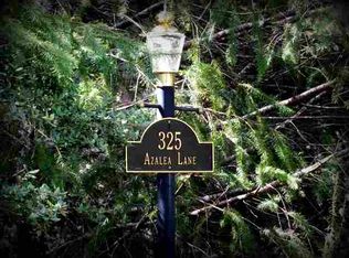 325 Azalea Ln, Gasquet, CA