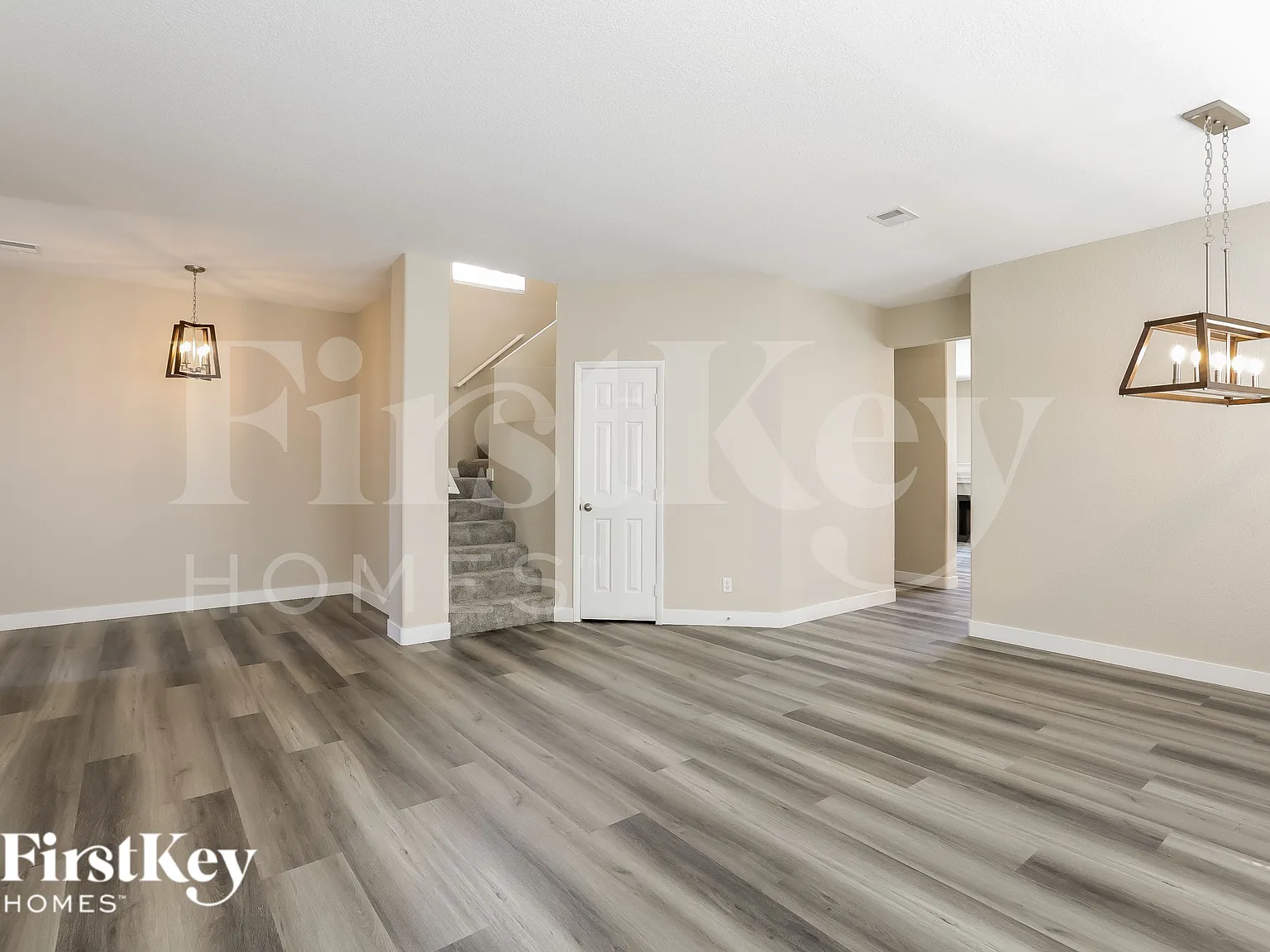 4 bed, 2.5 bath, 2096 sqft, $2,000 — Photo 4