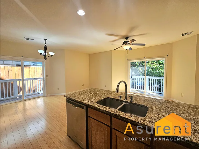 108 McCully Ln — Photo 6