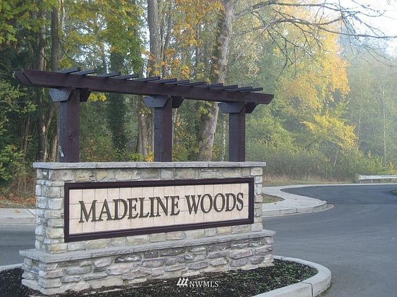 2nd image of 76 Madeline Woods