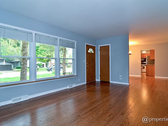 Living Room/Dining Room