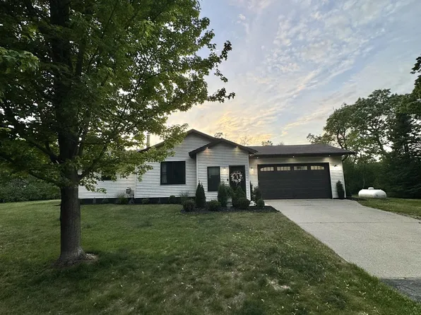 N3408 Marlwood Dr, Wautoma, WI 54982