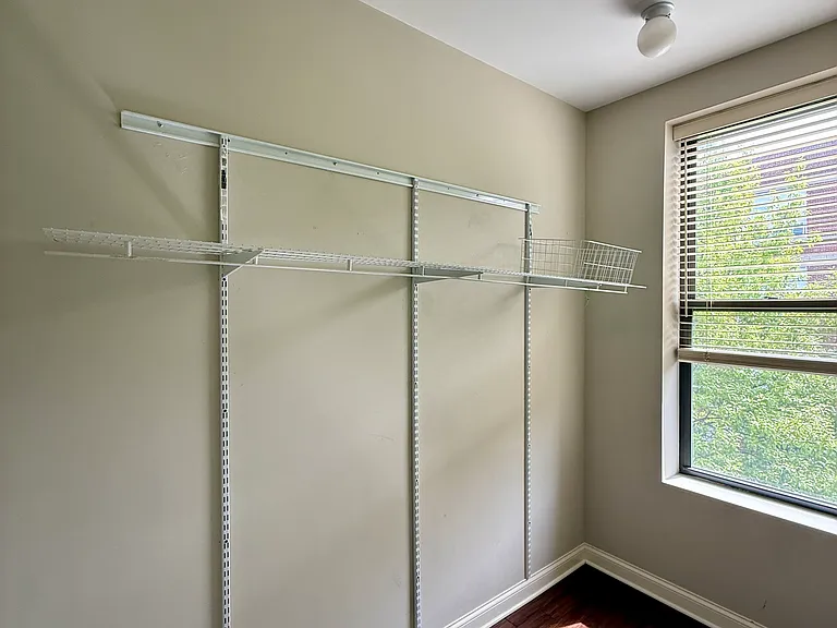1312 N Claremont Ave #3 — Photo 6