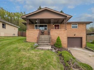 55 Millersdale Rd, Jeannette, PA 15644