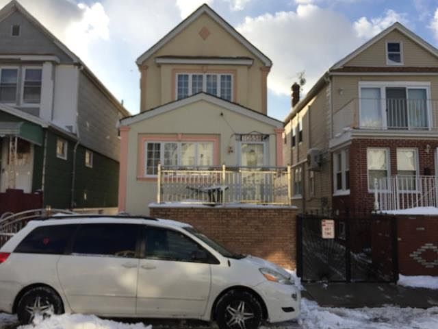 1st image of 10558 130th St