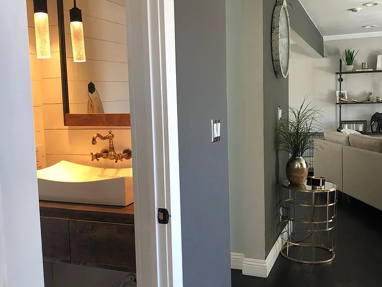 2016 Vanderbilt Ln #3 — Photo 35