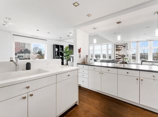 305 SW Montgomery St, Portland, OR 97201