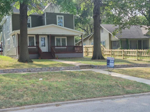 1021 S Central Ave, Chanute, KS 66720