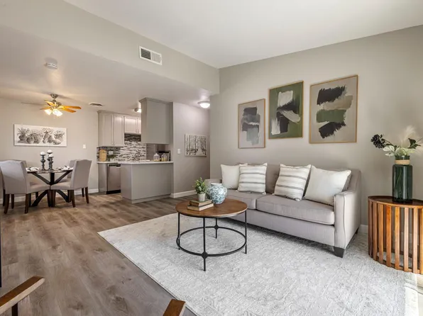 201 Woodrow Ave APT 48, Modesto, CA 95350