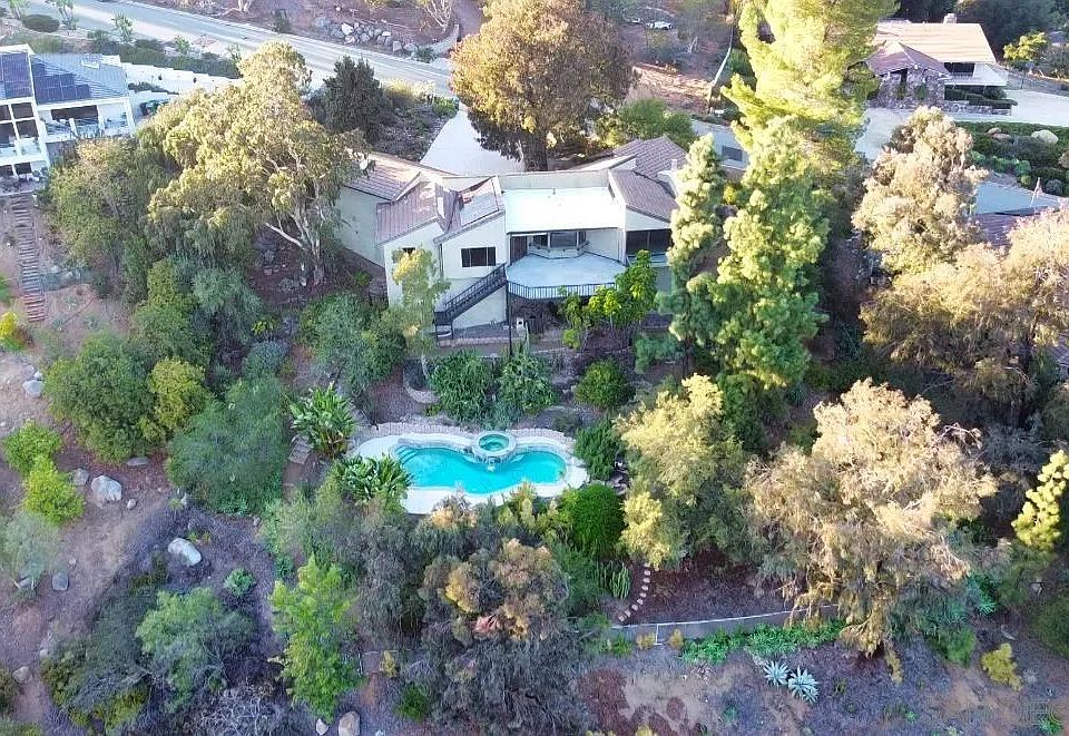 1st image of 1077 Vista Madera Ln
