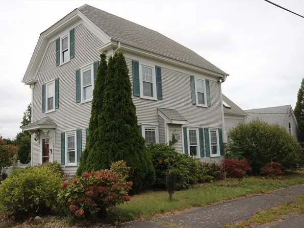 16 Washington Ave, Bourne, MA 02532