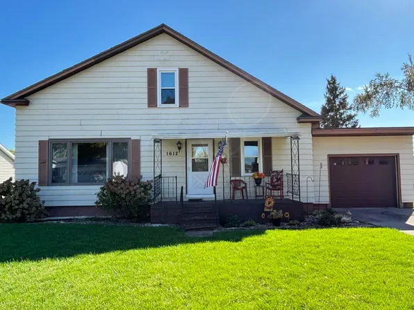 1612 6th Avenue, Bloomer, WI 54724